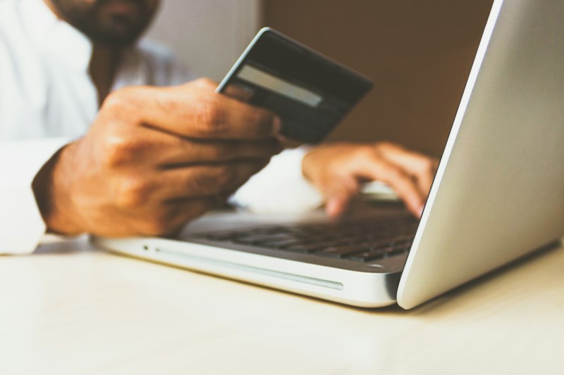 e-Ticaret Satıcıları (Trendyol, Hepsiburada, Amazon) İçin Vergi ve Fatura Rehberi